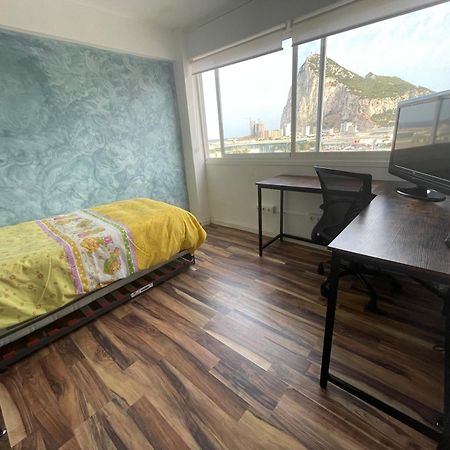 Closest Room To Gibraltar Border La Línea de la Concepción Εξωτερικό φωτογραφία